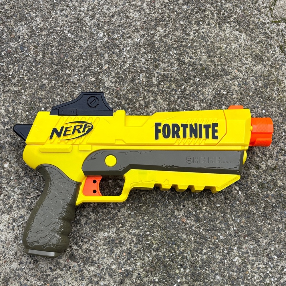 Nerf Fortnite Yellow and Orange Blaster